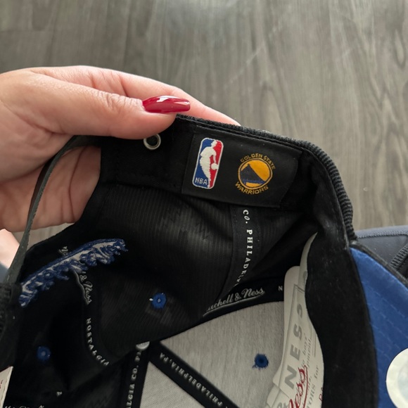 Lot of 2 Mitchell & Ness Golden State Warriors Beanie Adjustable Cap Embossed - Picture 6 of 13